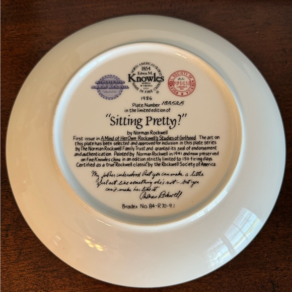 NORMAN “SITTING PRETTY?” PLATE 1986 KNOWLES CHINA - Picture 6 of 10